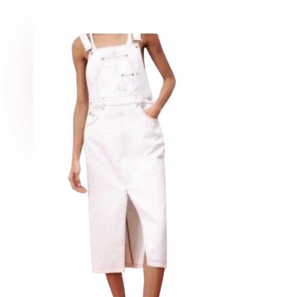 Zara white The bib jean  skirt all over all size small